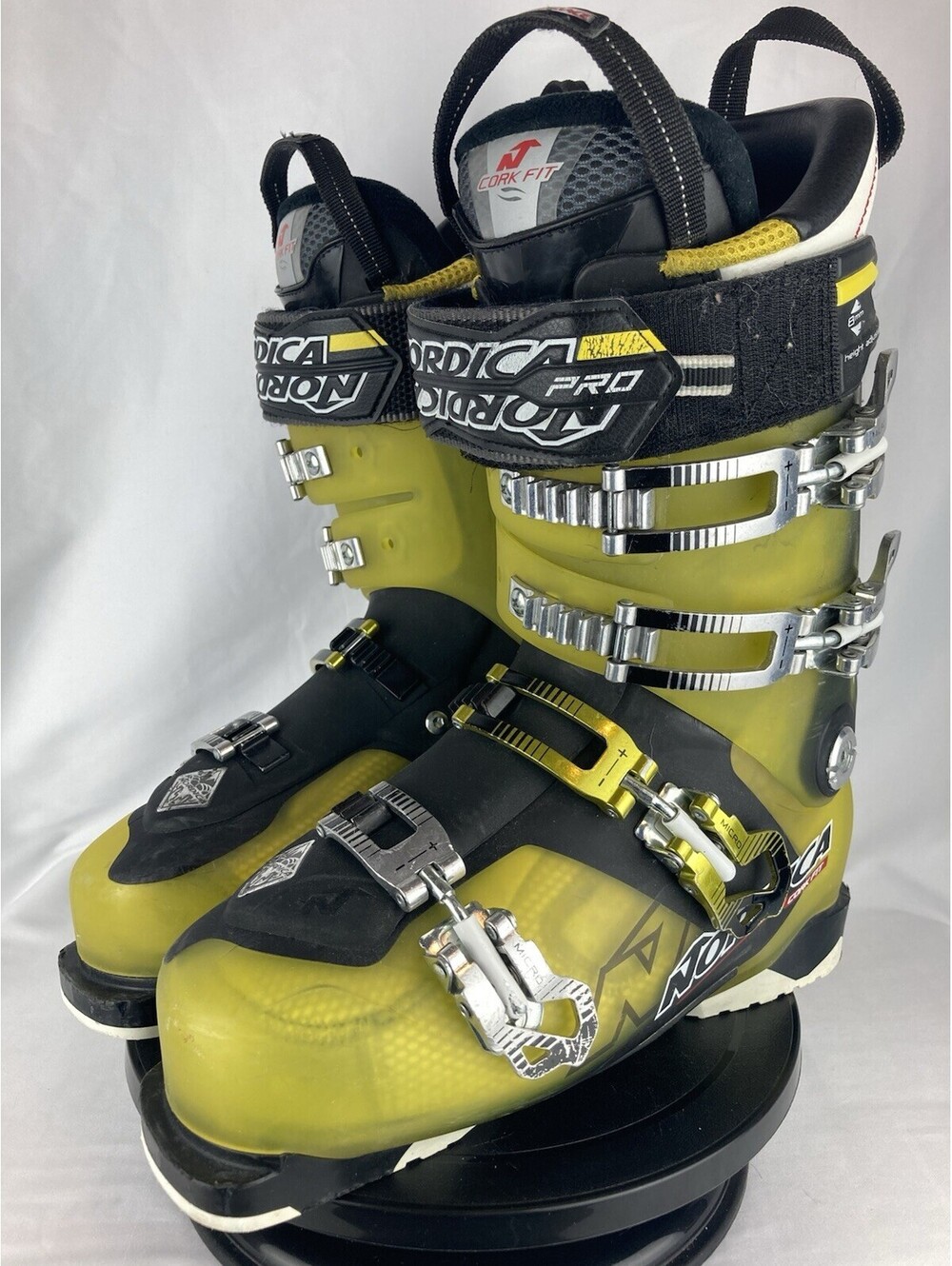 Men’s Size 26.5 Mondo US 8.5 Nordica NRGy Pro 120 Ski Boots Cork Fit 310mm